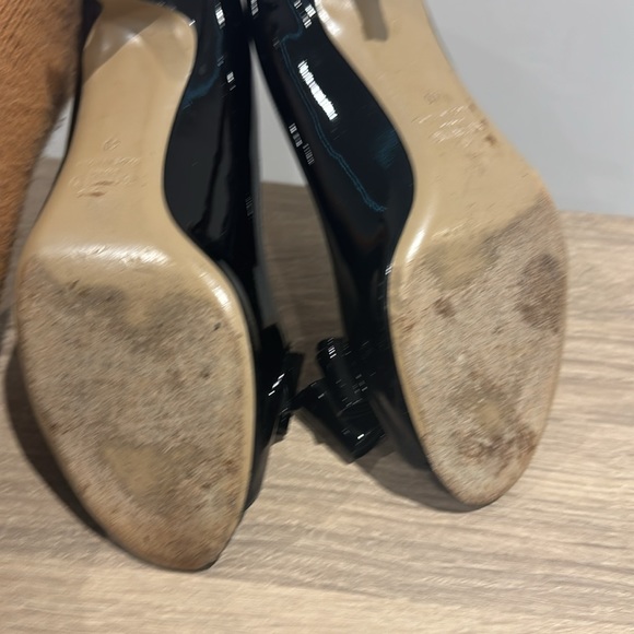 Pre-Owned VALENTINO Black Patent Leather Flat Bow Peep Toe Pumps Sz 40 - Picture 6 of 9